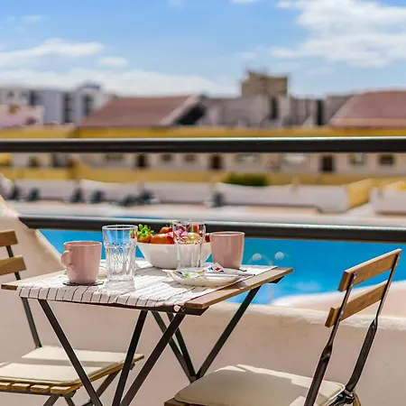 Marina Palace With Swimming Pool أذيخي