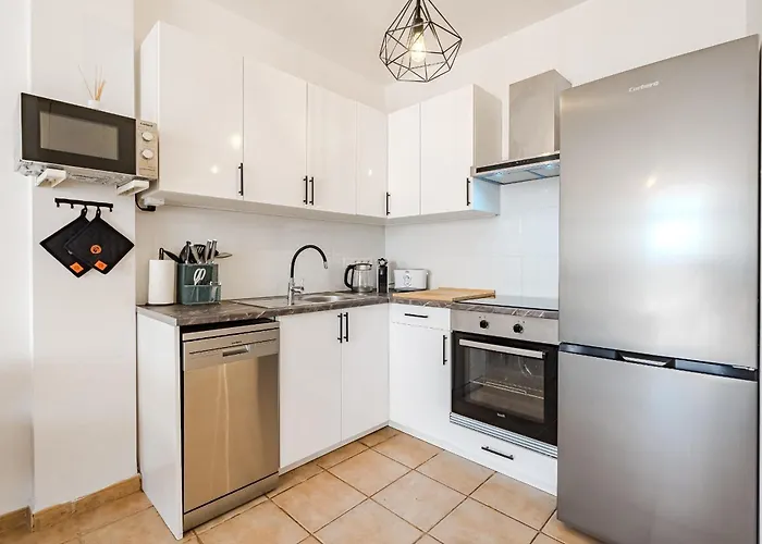 شقة Marina Palace With Swimming Pool أذيخي