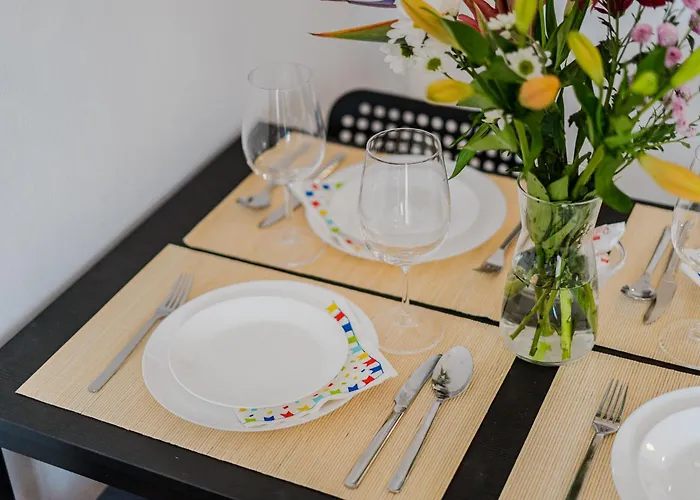 Marina Palace With Swimming Pool Apartment