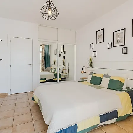 Apartamento Marina Palace With Swimming Pool